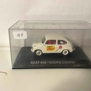 Seduta 600 colore crema CHUPA CHUPS