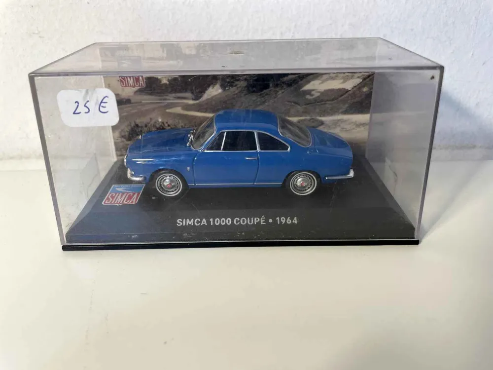 SIMCA 1000 coupé blu del 1964