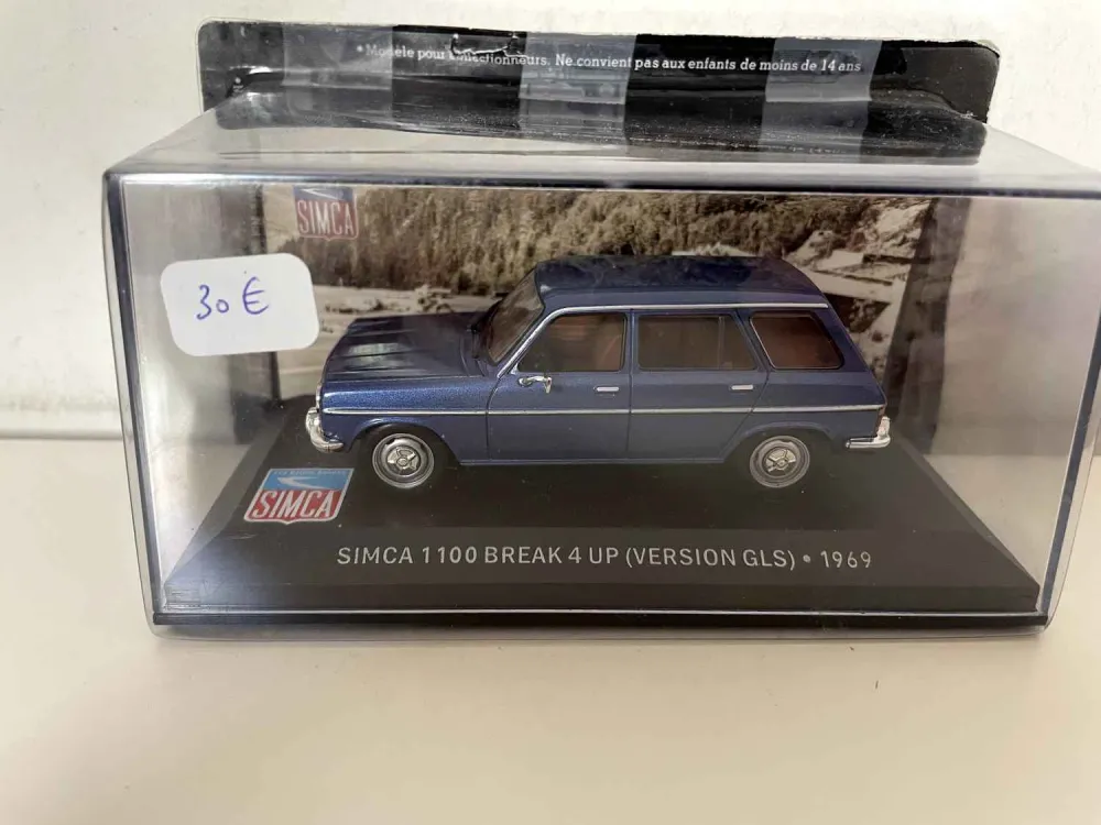 Simca 1100 break 4 UP (versione GLS) blu del 1969