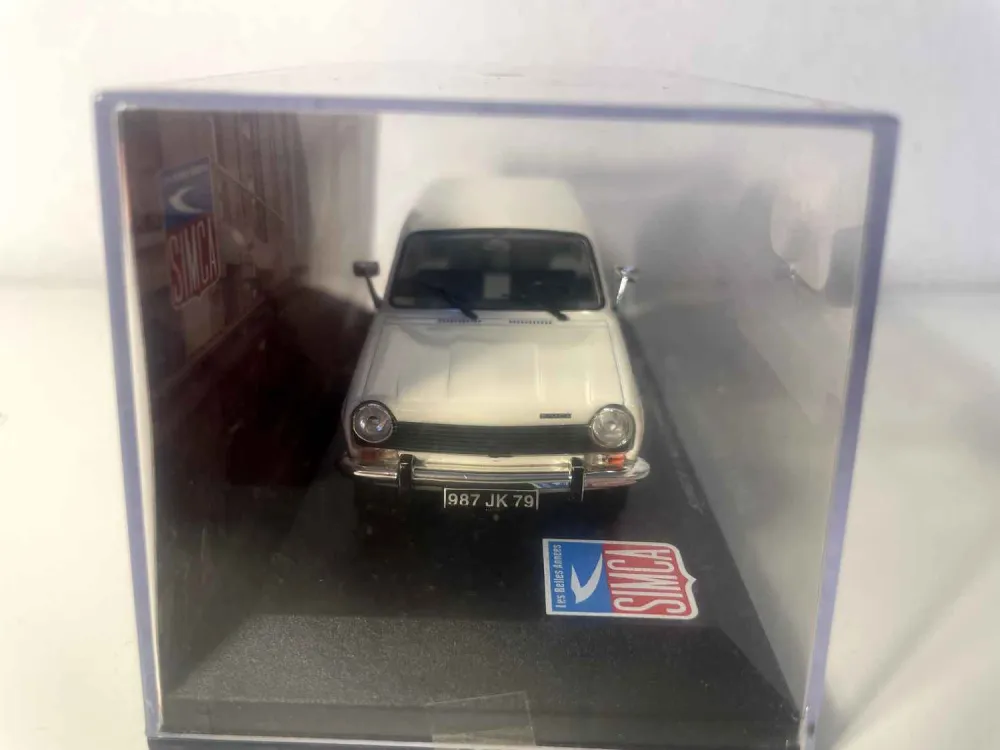 Simca 1100 commerciale bianco sporco / crema del 1968