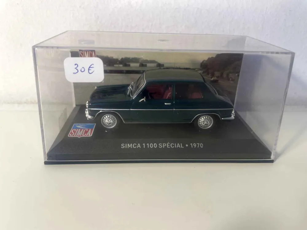 Simca 1100 special verde scuro del 1970