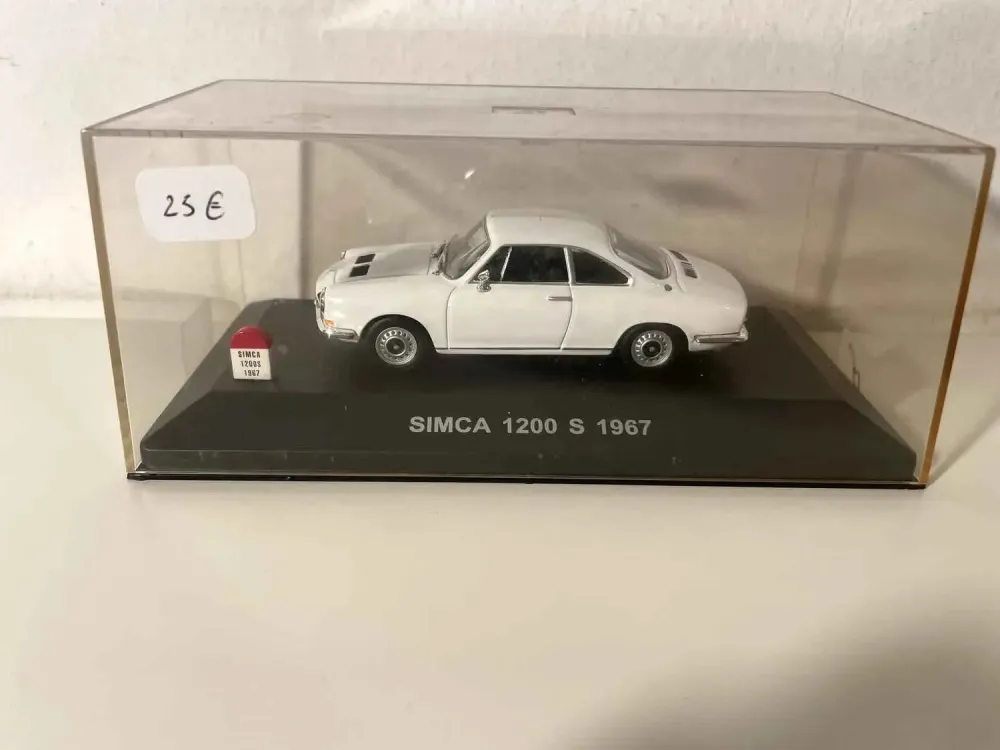 Simca 1200 S bianca del 1967