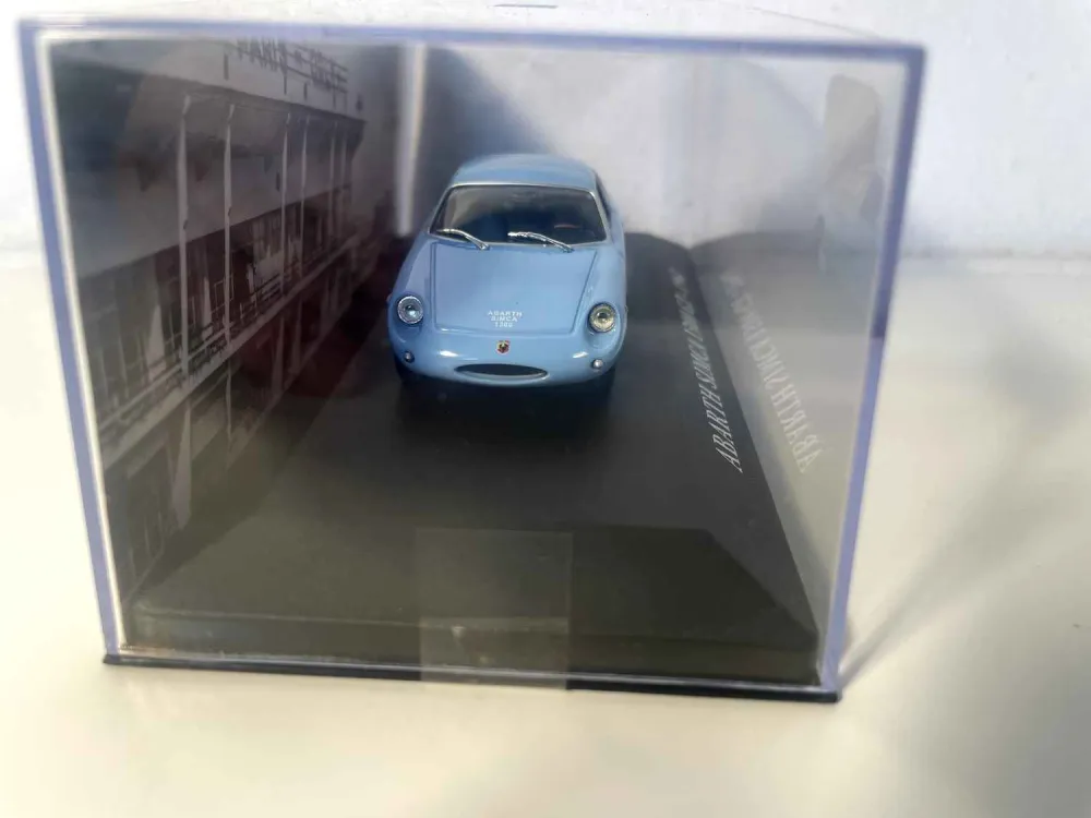 Simca 1300 GT Abarth blu del 1962
