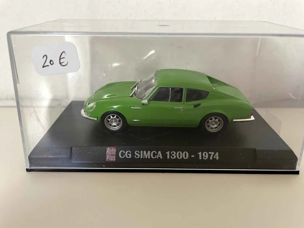 SIMCA CG 1300 verde del 1974 (Auto Plus)