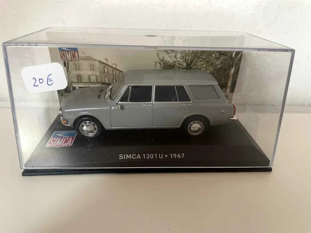 SIMCA 1301U grigia del 1967