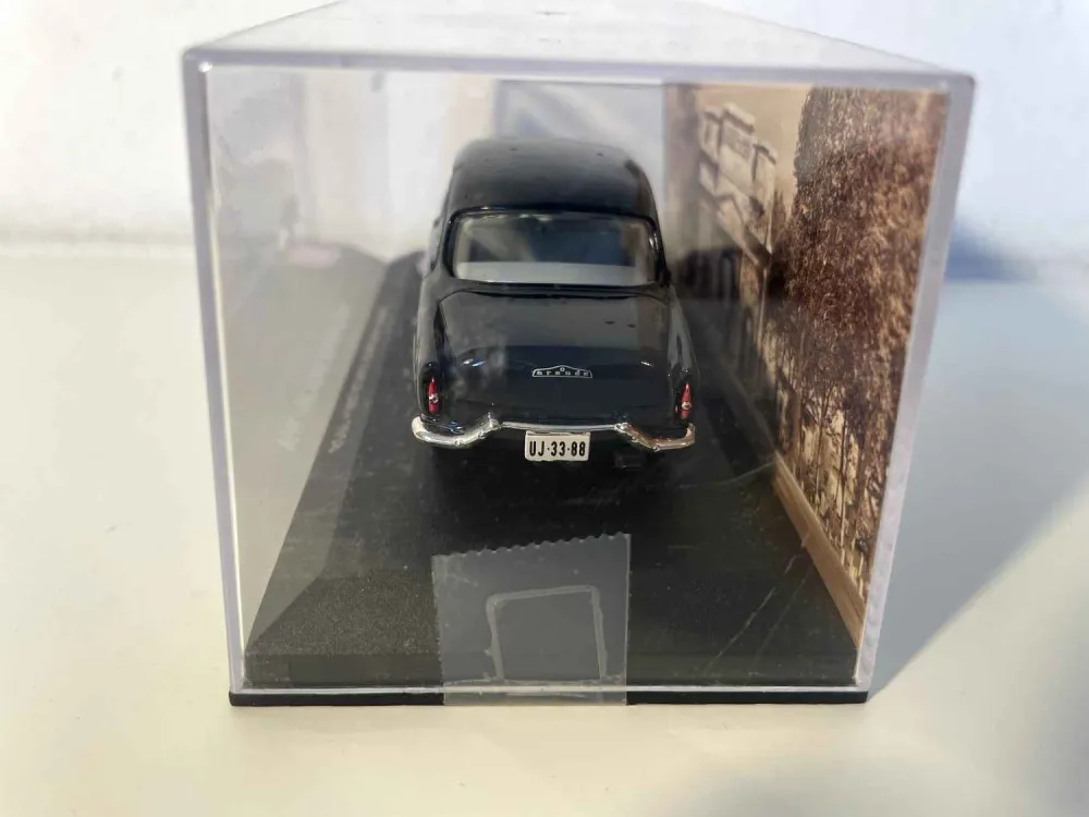 SIMCA Aronde Bacalan nera del 1958