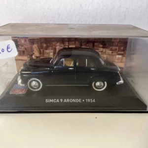 SIMCA 9 Aronde blu molto molto scuro del 1954
