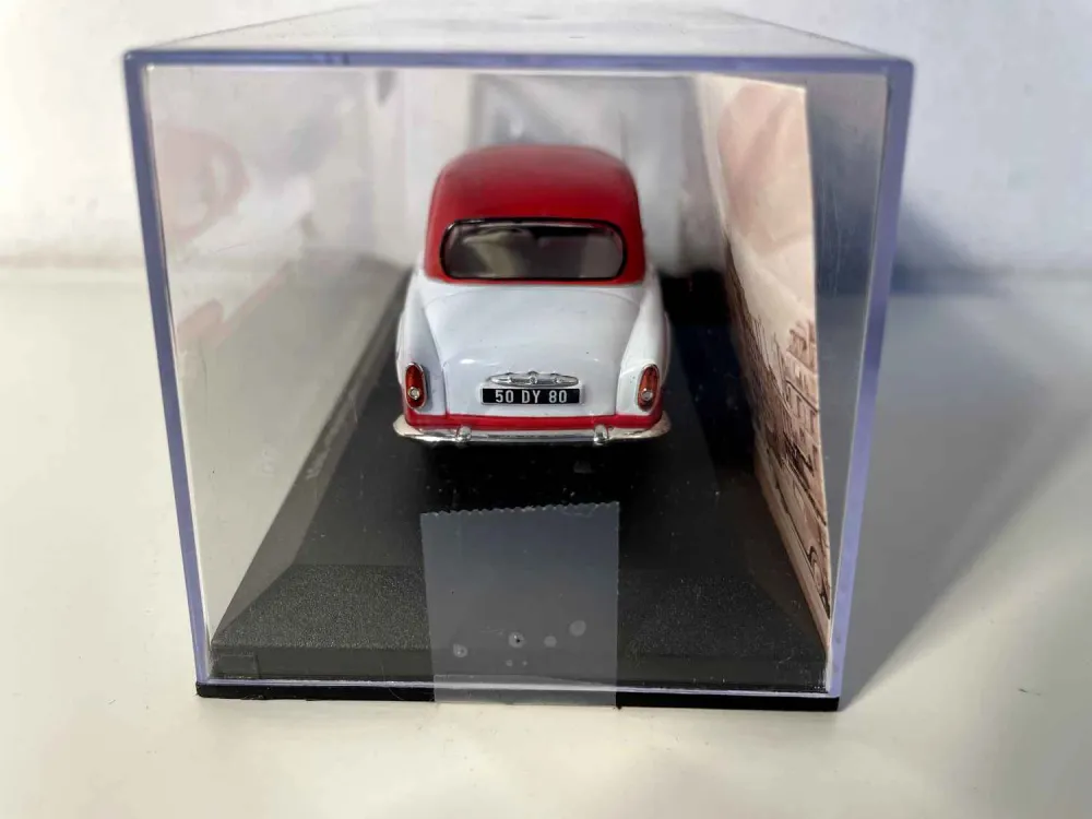 Simca Aronde Elysée-Matignon del 1957 azzurro con tetto rosso
