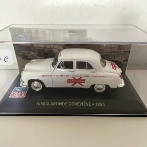 SIMCA Aronde Geneviève bianca del 1954