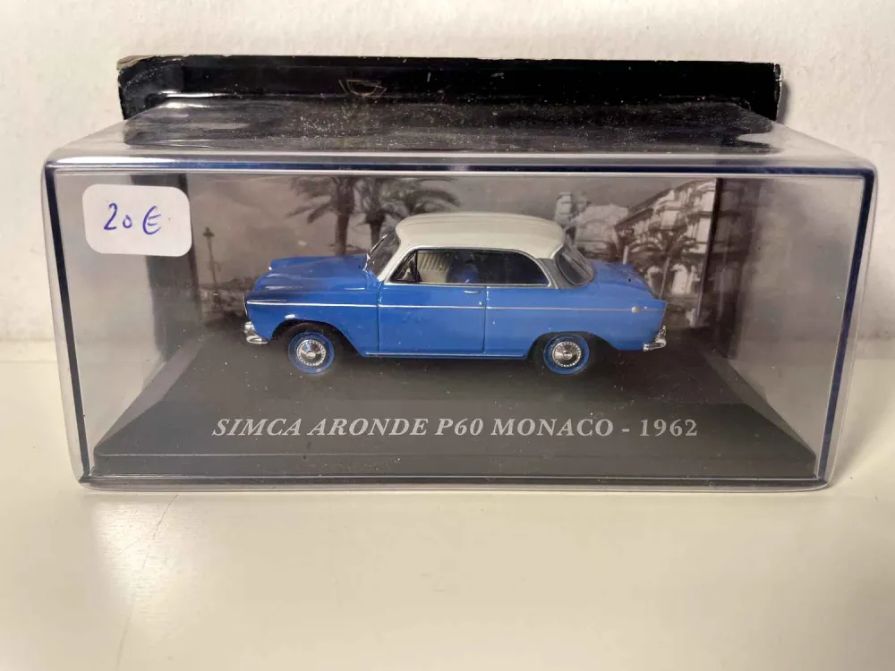 Simca Aronde P60 Monaco del 1962 blu con tetto color crema