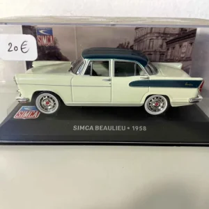 SIMCA Beaulieu verde chiaro con tetto verde scuro del 1958
