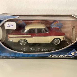 Simca Chambord bordeaux e beige del 1958 (riferimento Solido 4561)