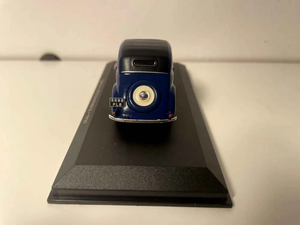 SIMCA 5 decappottabile blu del 1937