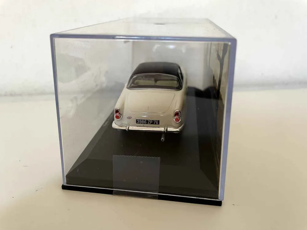 SIMCA full sky beige e tetto nero del 1957