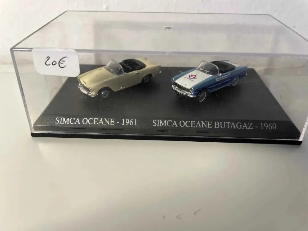 Simca Océane giallo/beige del 1961 + Simca Océane Butagaz blu e bianca del 1960 (scala HO)