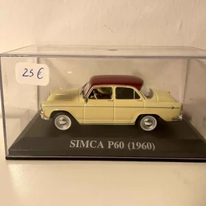 Simca P60 beige con tetto bordeaux del 1960