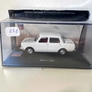 Simca Sim'4 bianca del 1969