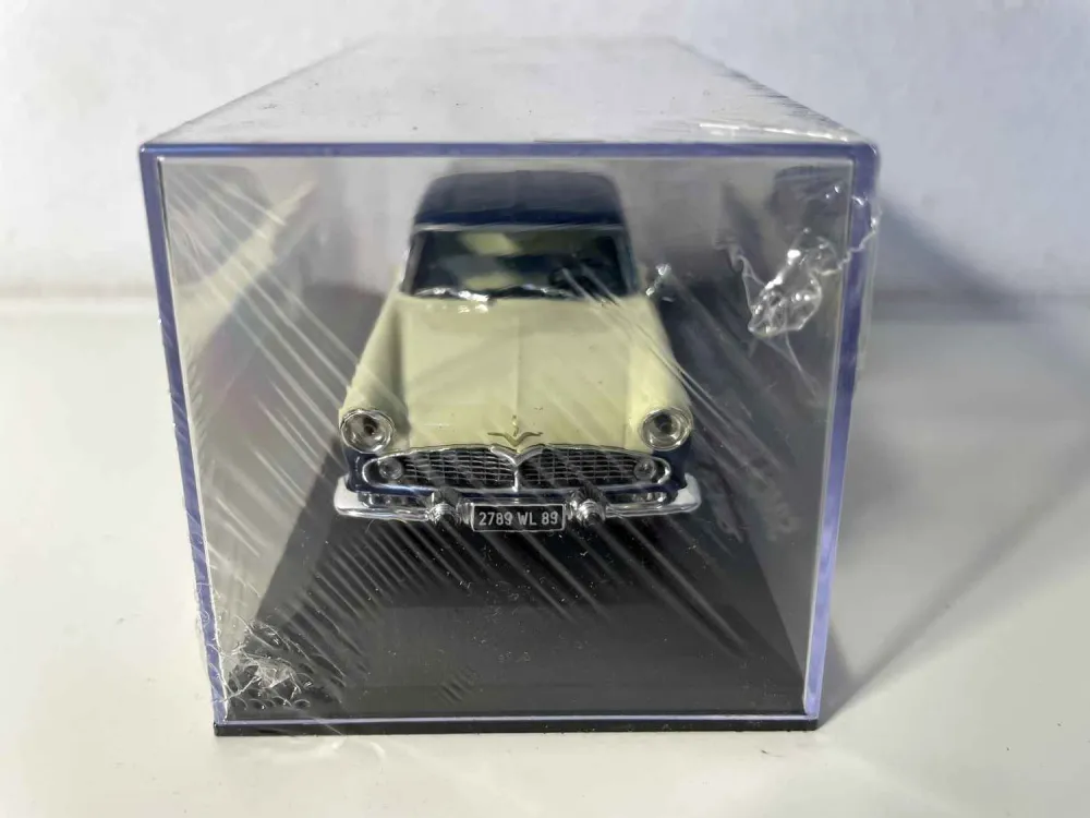 SIMCA Vedette Chambord beige e blu scuro