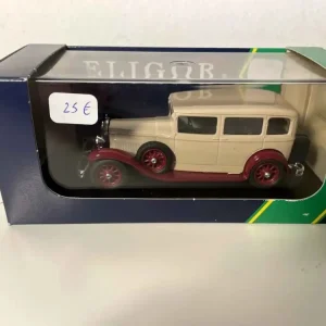 Talbot Pacific Limousine beige e bordeaux del 1930