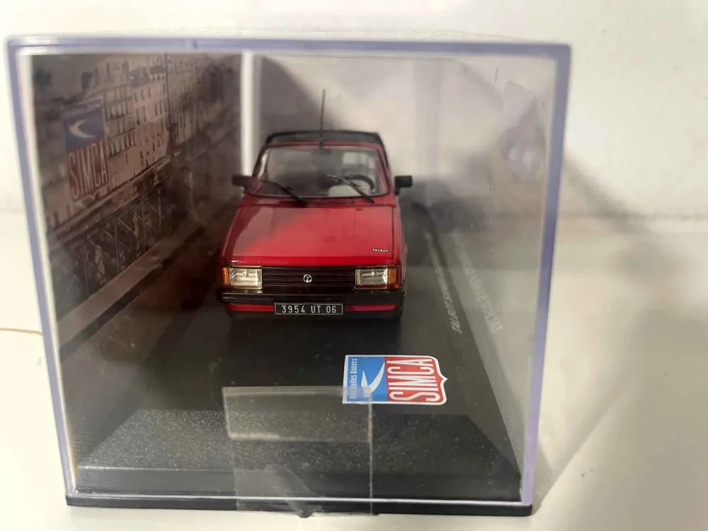 Talbot Samba decappottabile rossa del 1983