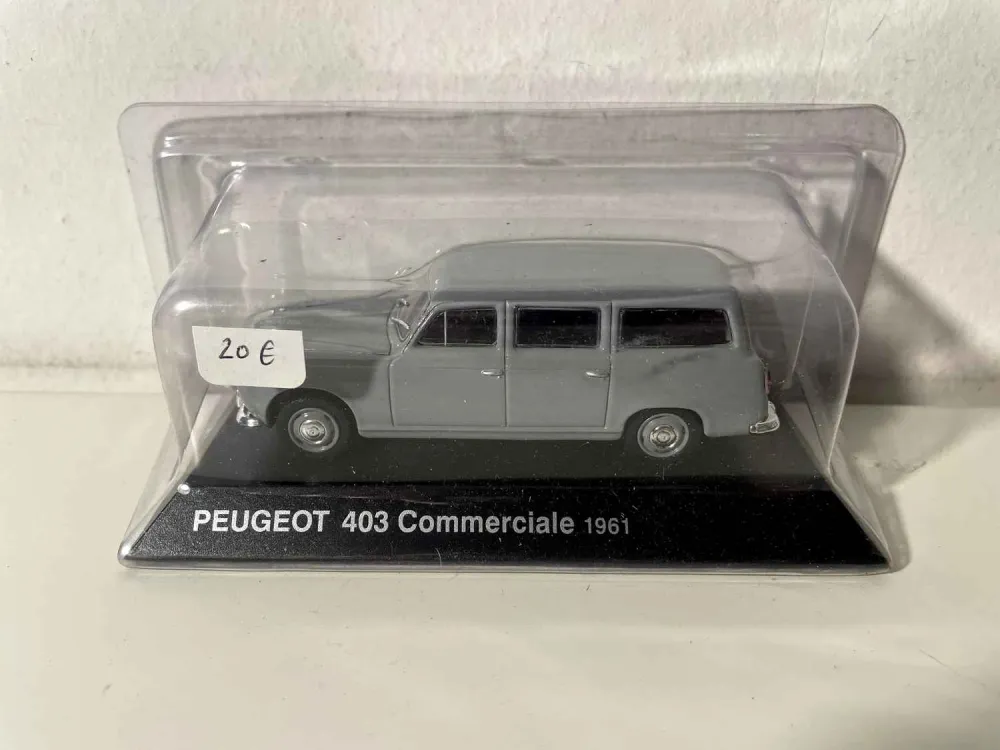 Veicolo commerciale Peugeot 403 grigio del 1961