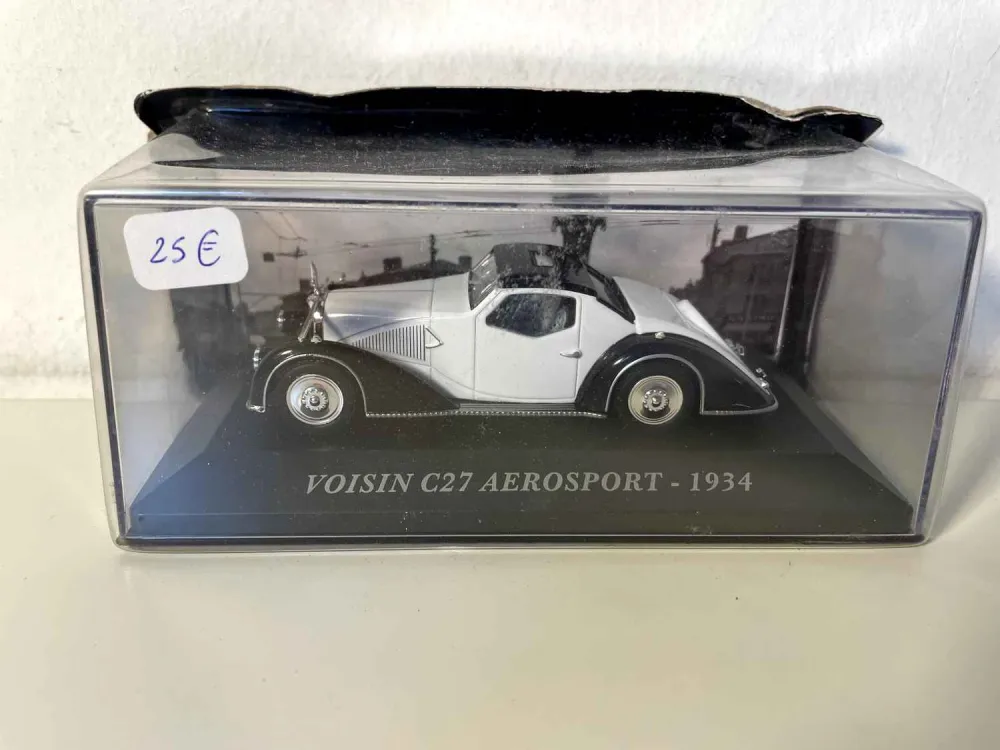 Voisin C27 Aerosport bianco e nero del 1934