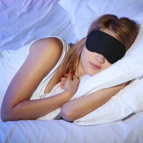 Maschera per Dormire Velluto Adattabile | Favorisce il Sonno