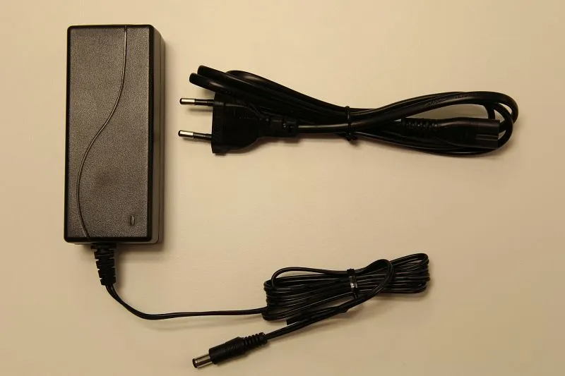 Caricabatterie ELMAG intero (LESA 7 - 2 ) per START BOOSTER UK 1500 9505130