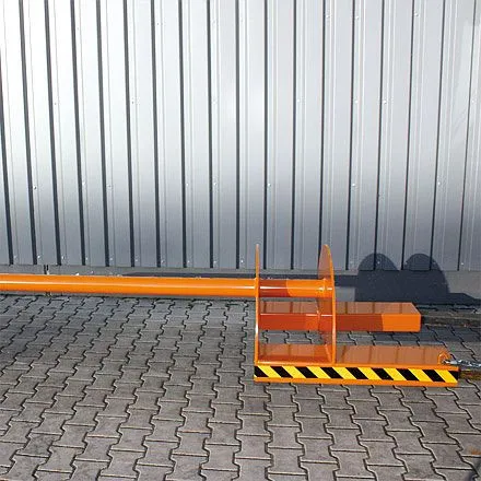 Tavolo di Movimentazione Eichinger Industrie prelievo mandrino di supporto tramite forche 1000 kg lunghezza 2800 mm diamet...