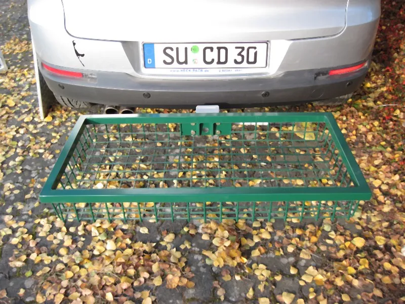 Portapacchi posteriore Optimal abbassabile verniciato polvere verde opaco con sgancio veloce nelle dimensioni 800 x 500 x...