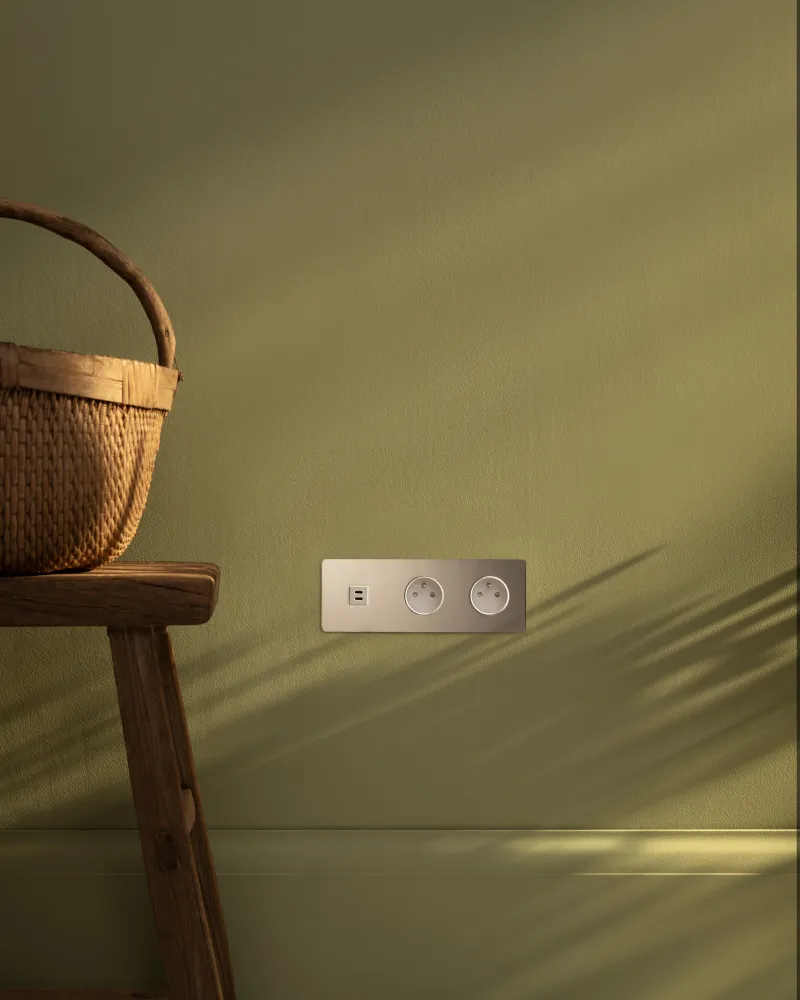 Kew Presa USB TYPE-C 30W & Francese/Belga Tipo E 2x Tripla - Nichel lucido | Bianco Regular