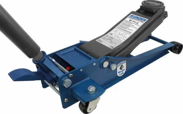 Martinetto da manovra Kunzer 2000 kg con sollevamento veloce del piede WK 1075 FSH