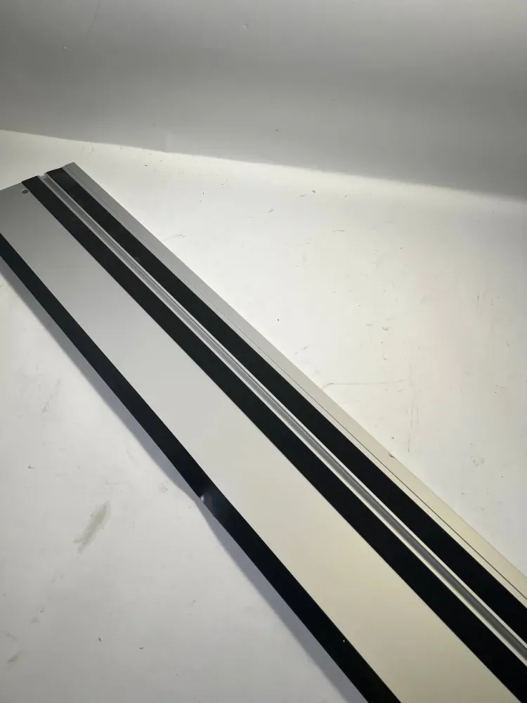 Guida Makita 1500 mm per seghe circolari portatili e tuffo ( 199141-8 )