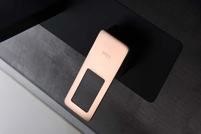 Imex – Rubinetto monocomando da lavabo incassato nero oro rosa