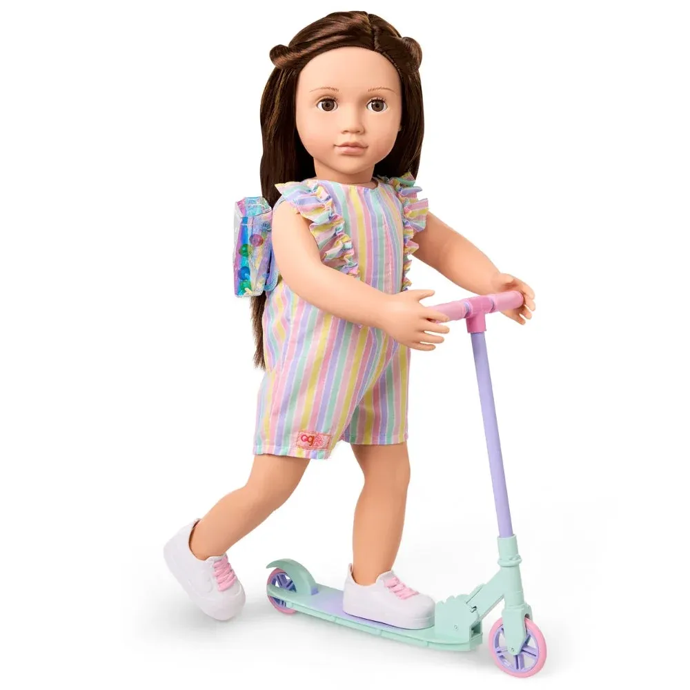 Our Generation Set di vestiti per bambole Deluxe stile estivo con monopattino Ride Rainbow