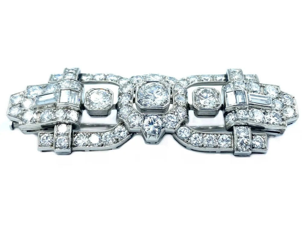 Spilla stile Art Déco platino e diamanti