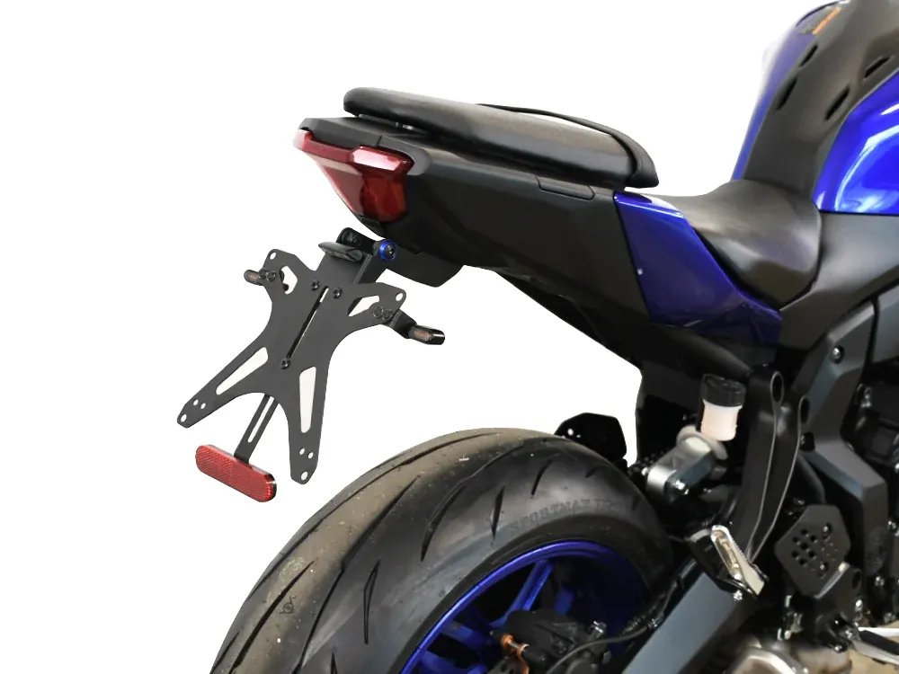 PORTATARGA REGOLABILE YAMAHA MT 07 2025