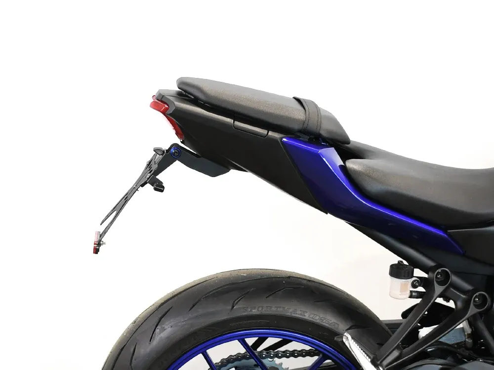PORTATARGA REGOLABILE YAMAHA MT 07 2025