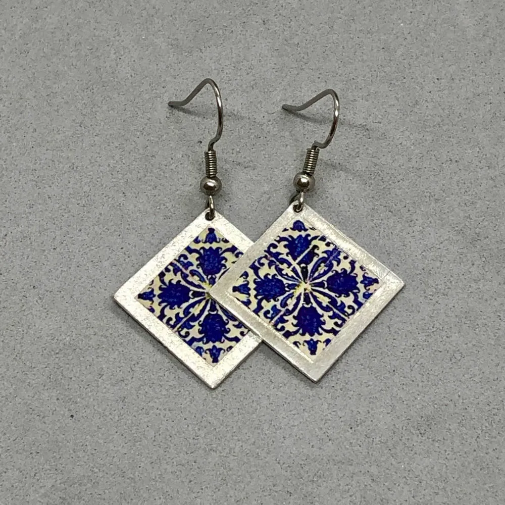 Tiles Earrings con 1000 Lumen 7