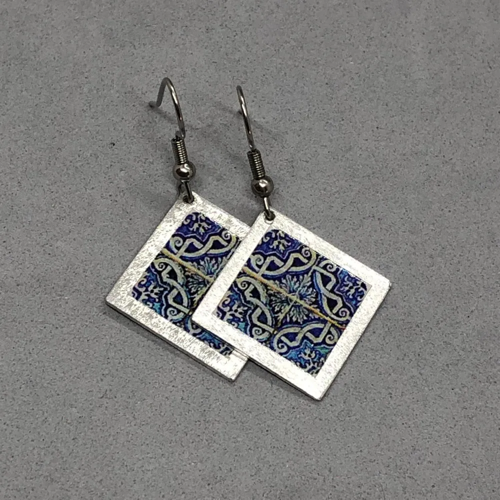 Tiles Earrings con 1000 Lumen 7