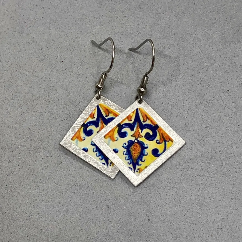 Tiles Earrings con 1000 Lumen 7