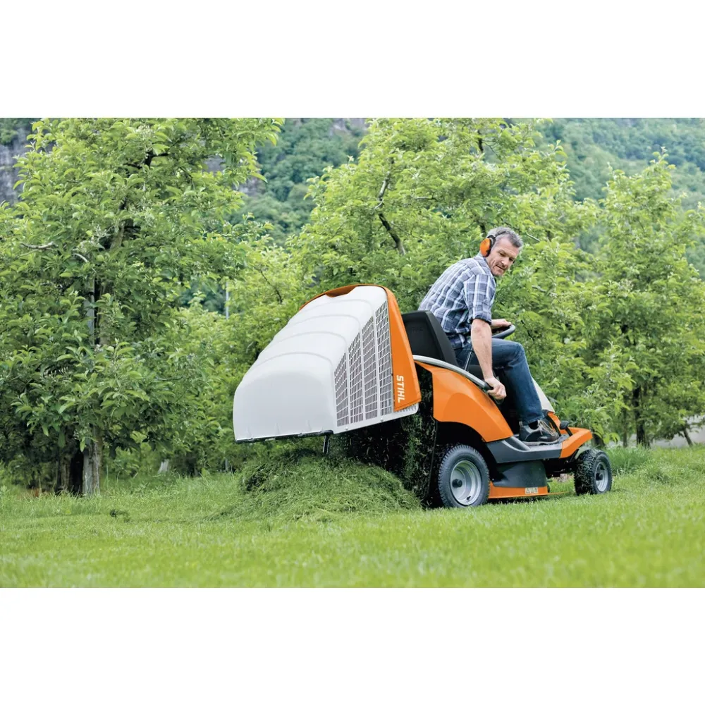 Trattorino tagliaerba Stihl RT 4082